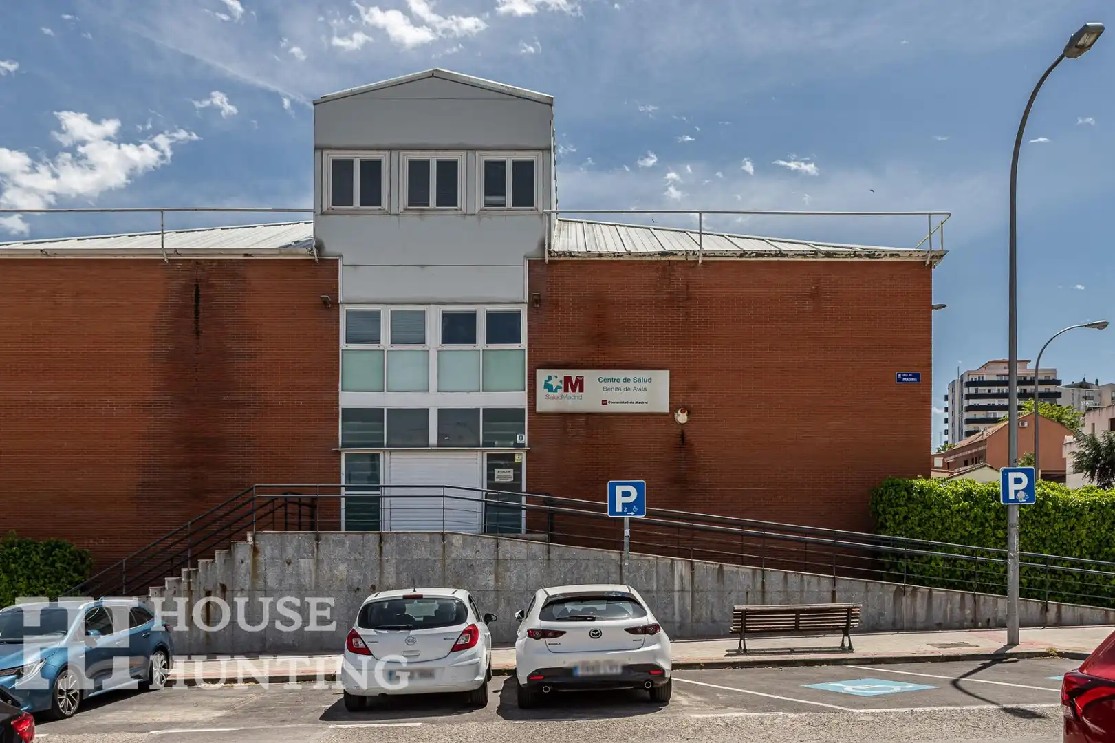Vista exterior de Piso en venta en Madrid con Calefacción