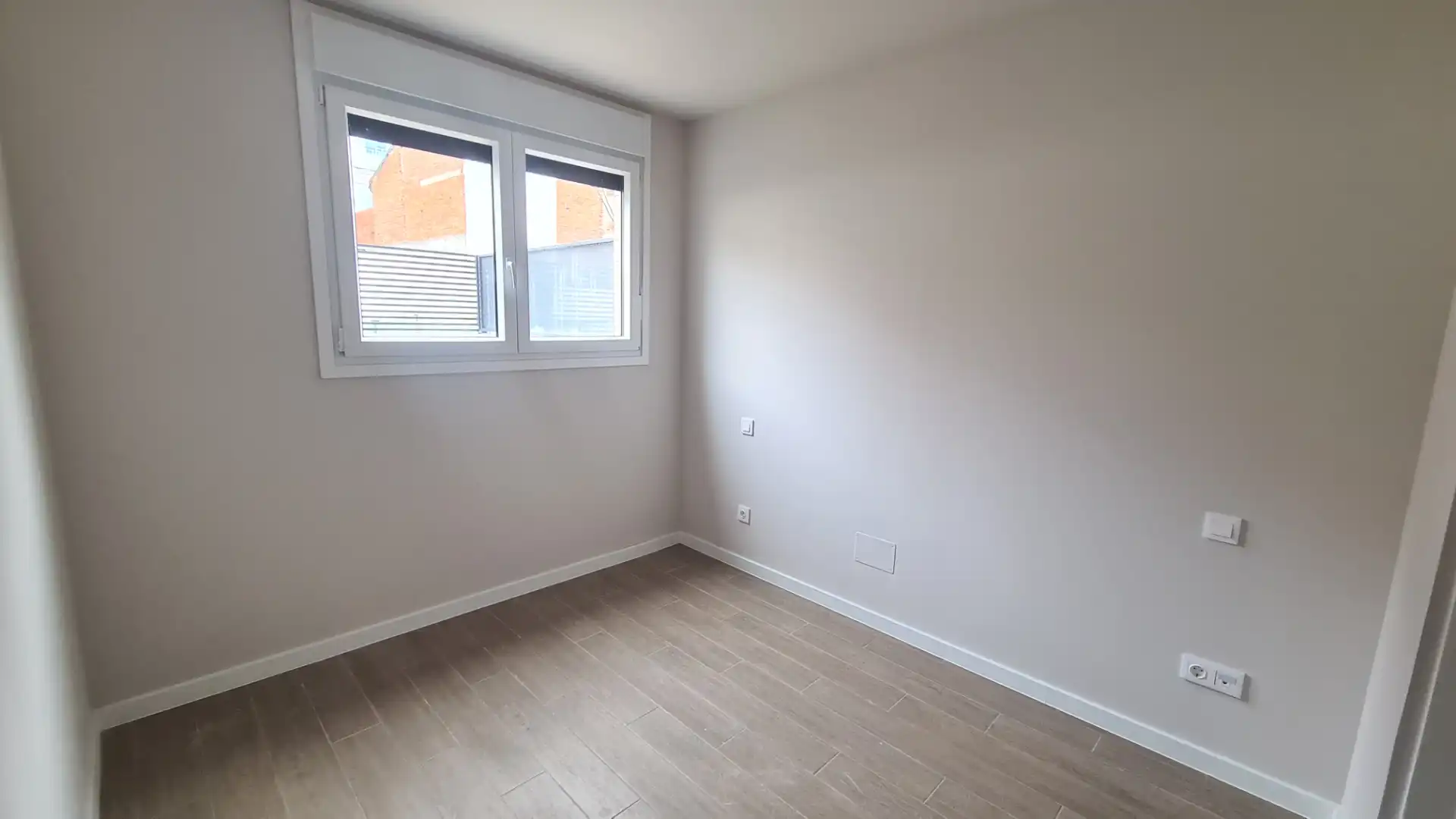 Habitación de Apartamento de alquiler en Torrejón de Ardoz con Aire acondicionado, Calefacción y Jardín privado