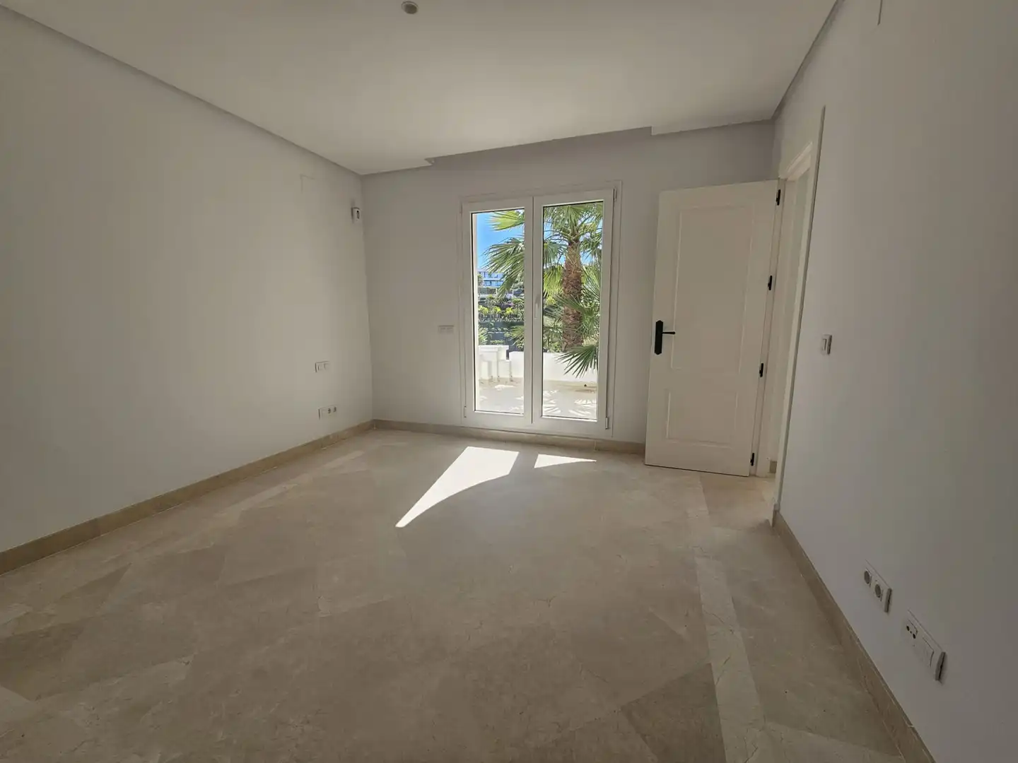 Apartamento con piscina en venta en Nueva Andalucía, imagen 21