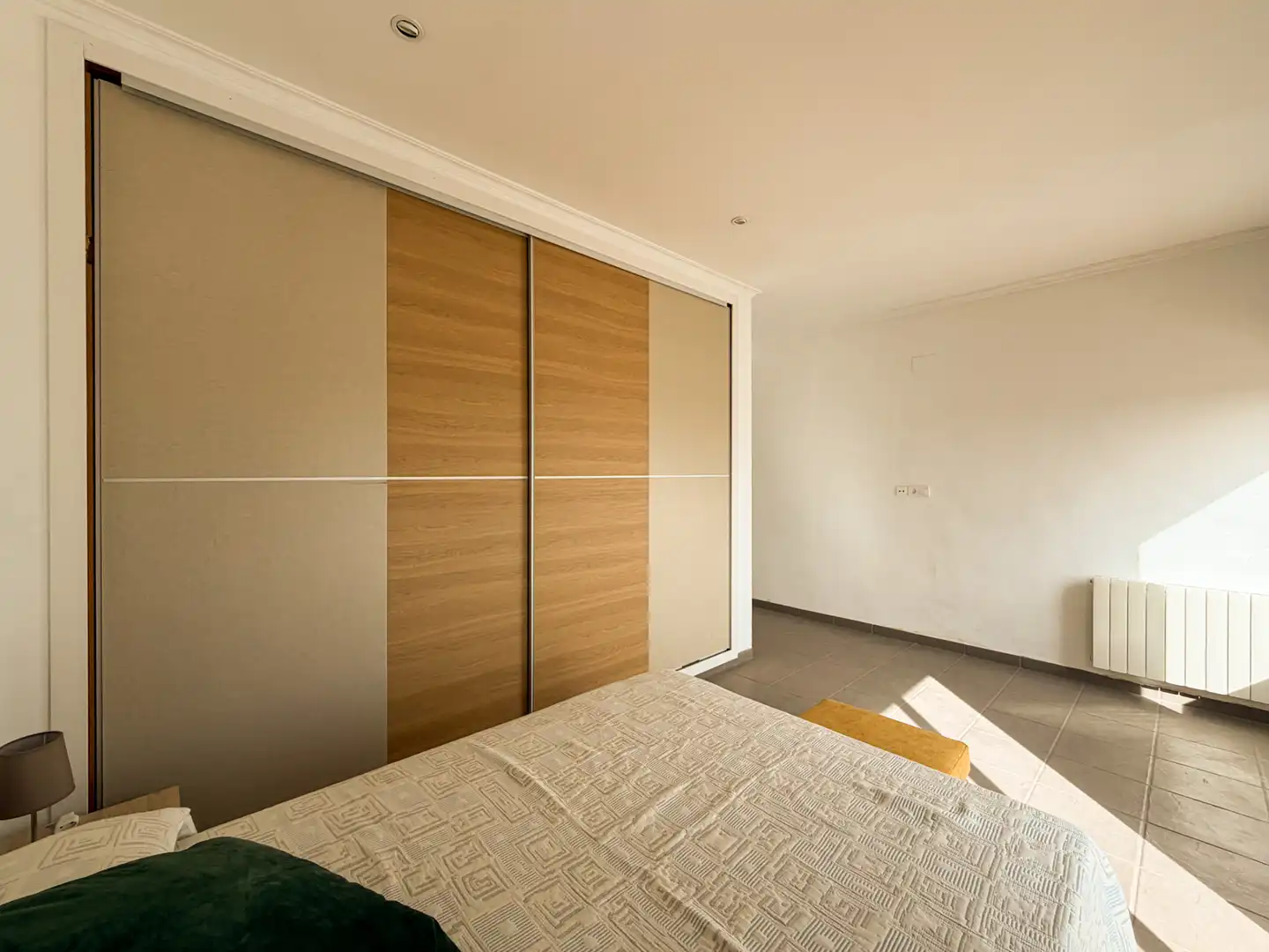 Schlafzimmer von Haus oder Chalet zum Verkauf in Gilet mit Heizung, Parkett und Terrasse