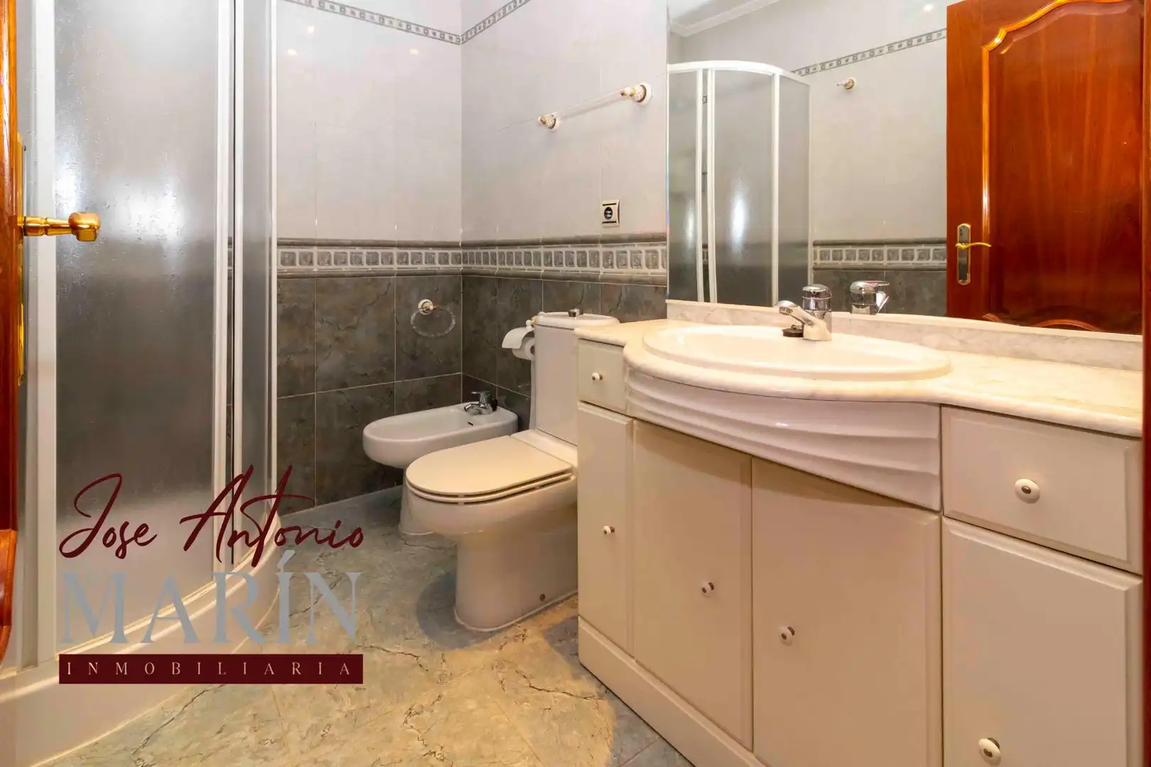 Baño de Casa o chalet en venta en Salvatierra de los Barros con Aire acondicionado, Terraza y Trastero