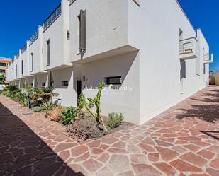 Exterior view of Single-family semi-detached for sale in Granadilla de Abona  with Private garden, Terrace and Storage room