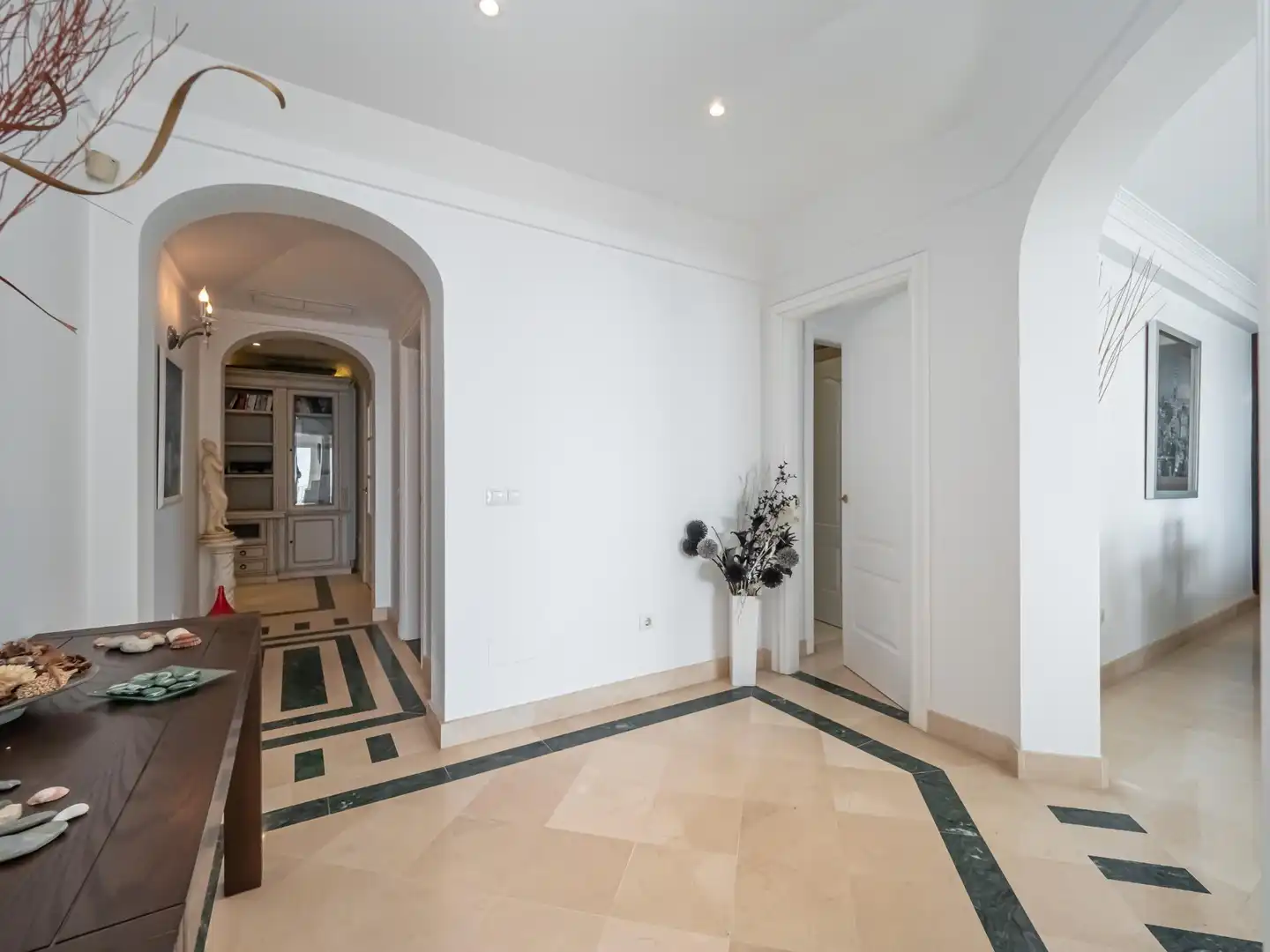 Dachboden zum Verkauf in Fuengirola mit Klimaanlage, Privatgarten und Terrasse