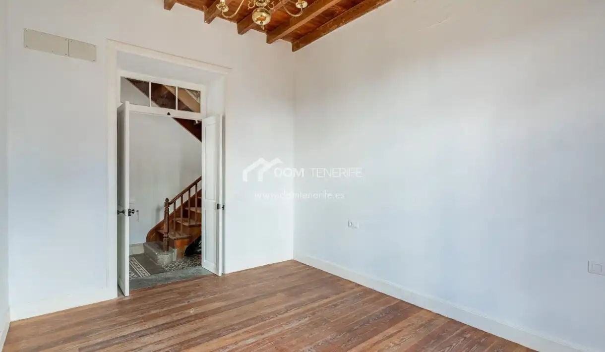 Casa o chalet en venta en San Miguel de Abona con Terraza, Trastero y Horno