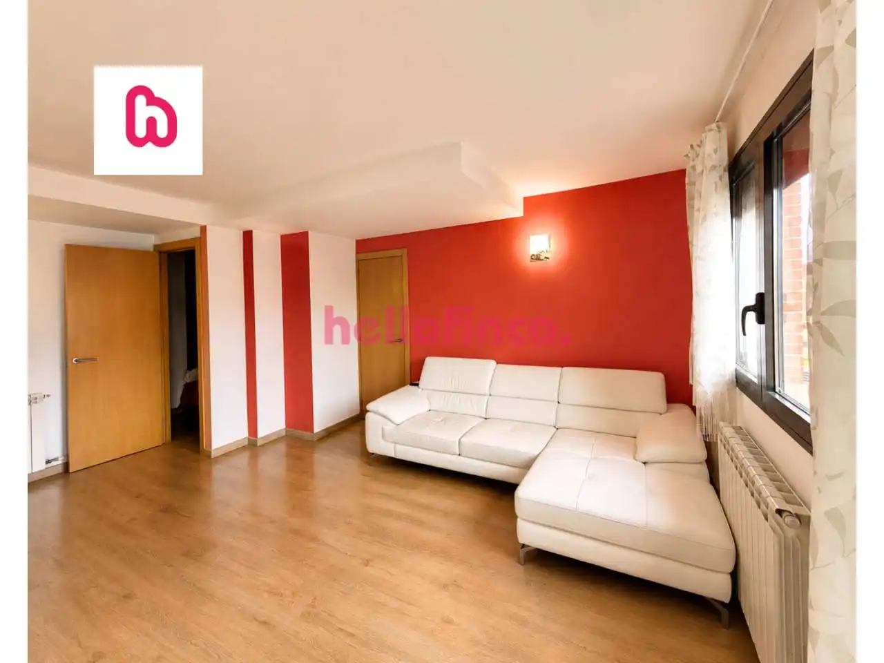 Sala d'estar de Pis en venda en Gironella amb Calefacció, Parquet i Terrassa