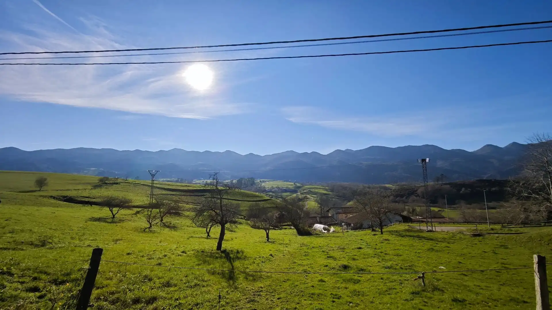 Vista exterior de Casa o chalet en venta en Llanes con Calefacción y Terraza