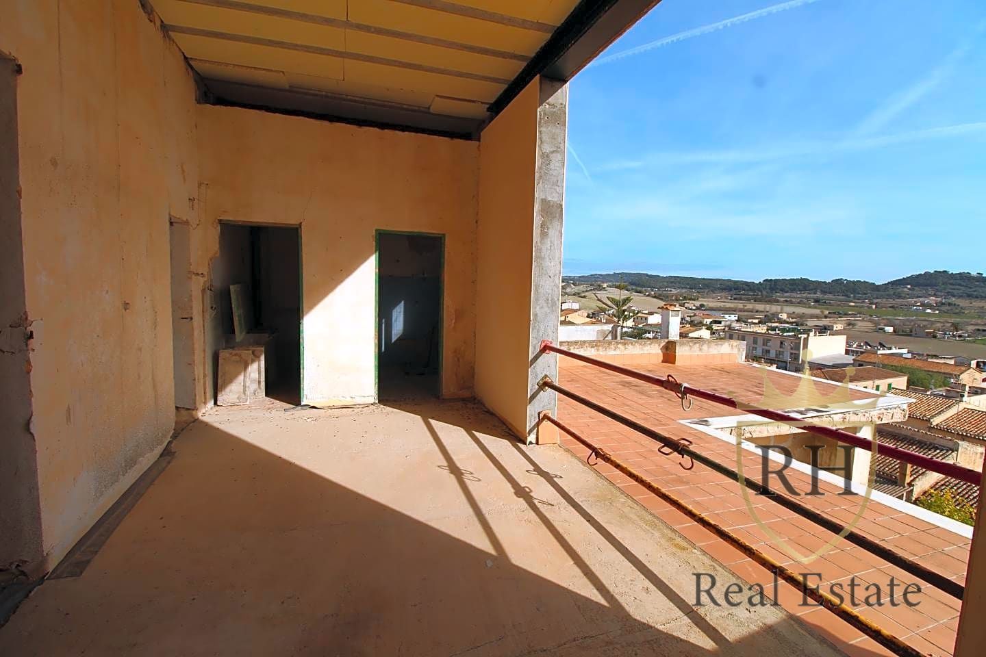 Vista exterior de Edifici en venda en Montuïri