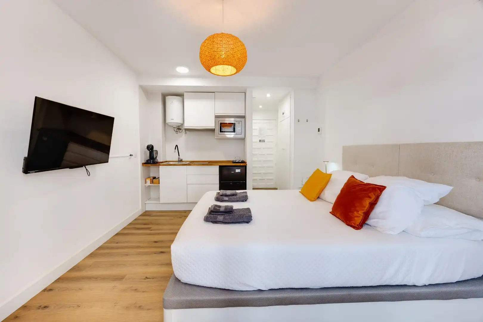 Bedroom of Study for sale in Torrevieja  with Air Conditioner, Terrace and Balcony