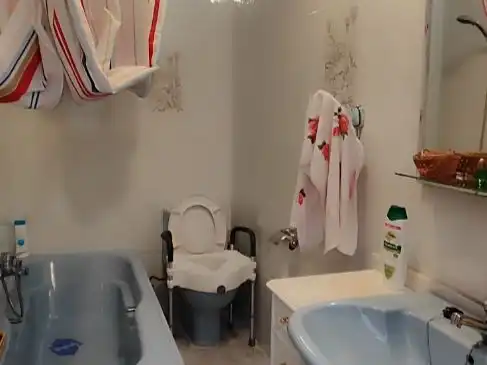 Bany de Casa o xalet en venda en Cazalegas amb Aire condicionat, Terrassa i Balcó