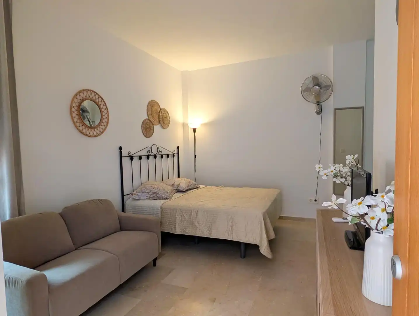Estudio de alquiler en Sanlúcar la Mayor