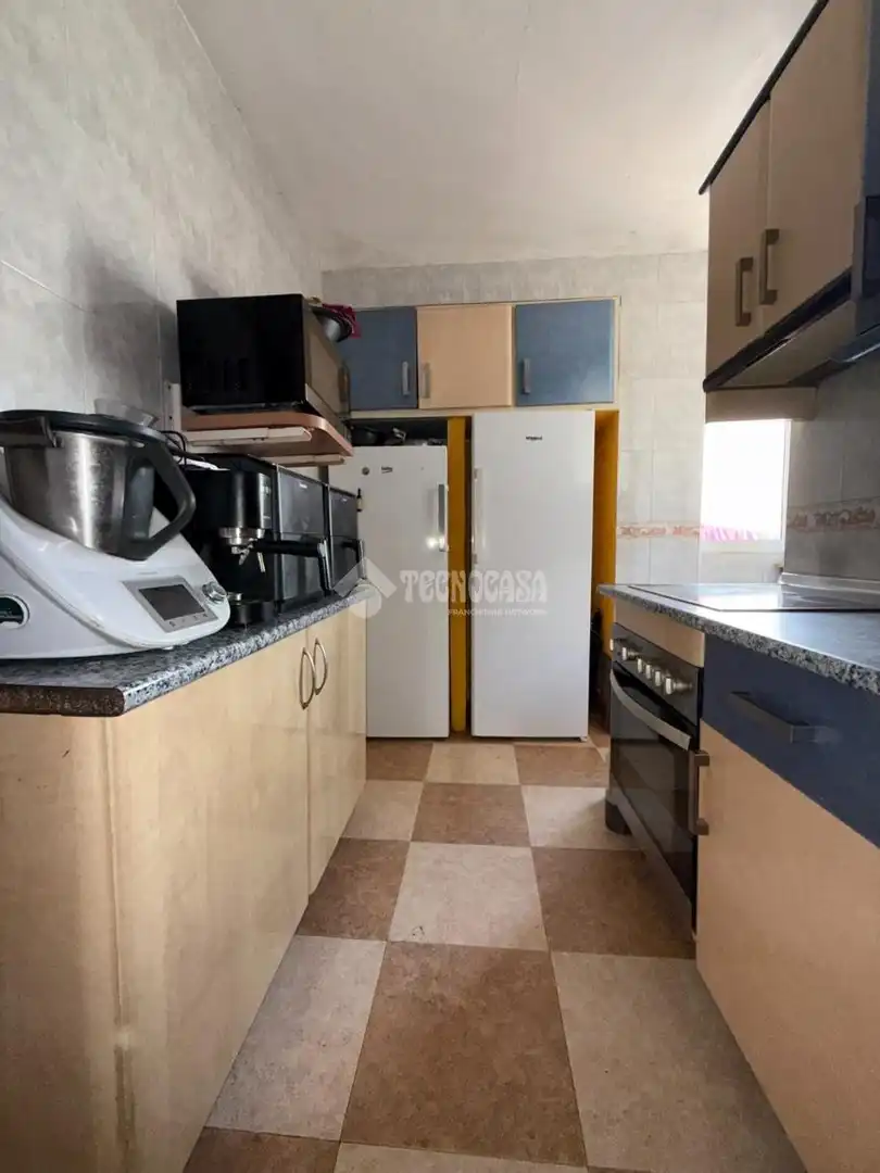 Cocina de Piso en venta en Sevilla con Aire acondicionado