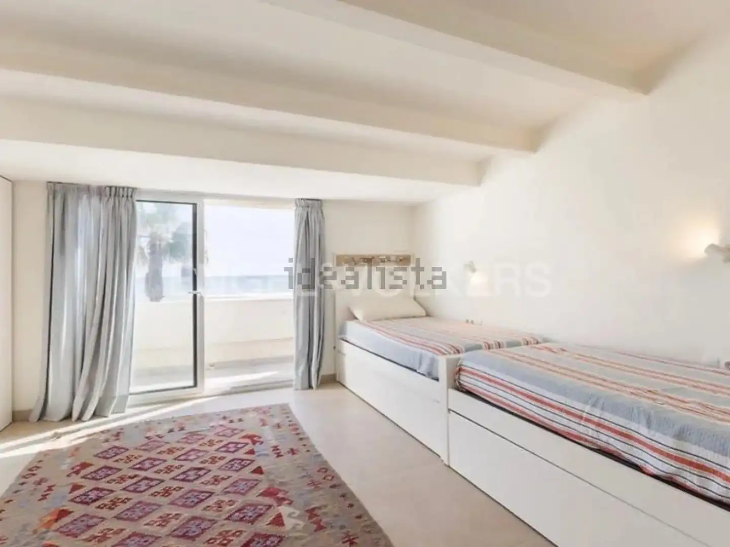 Habitación de Casa adosada de alquiler en Valencia con Aire acondicionado, Calefacción y Terraza