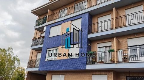 Foto 3 de Piso en venta en Calle Vía Láctea, Trobajo del Camino, San Andrés del Rabanedo