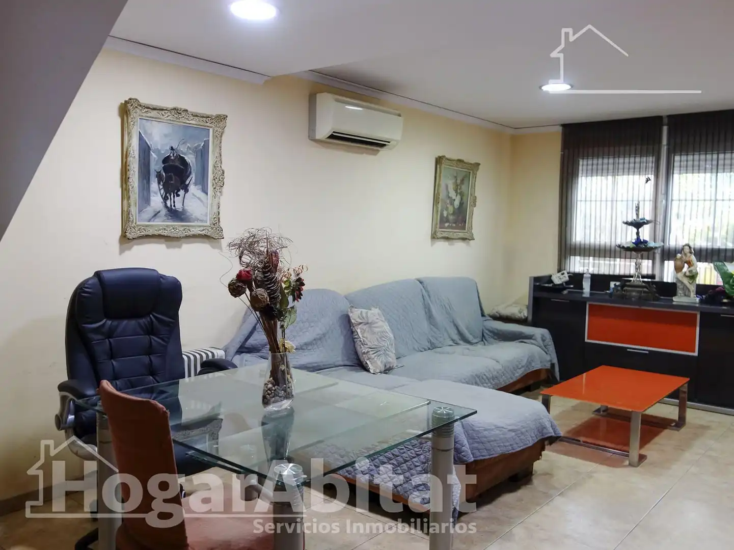 Sala de estar de Casa adosada en venta en Almazora / Almassora con Aire acondicionado, Terraza y Balcón