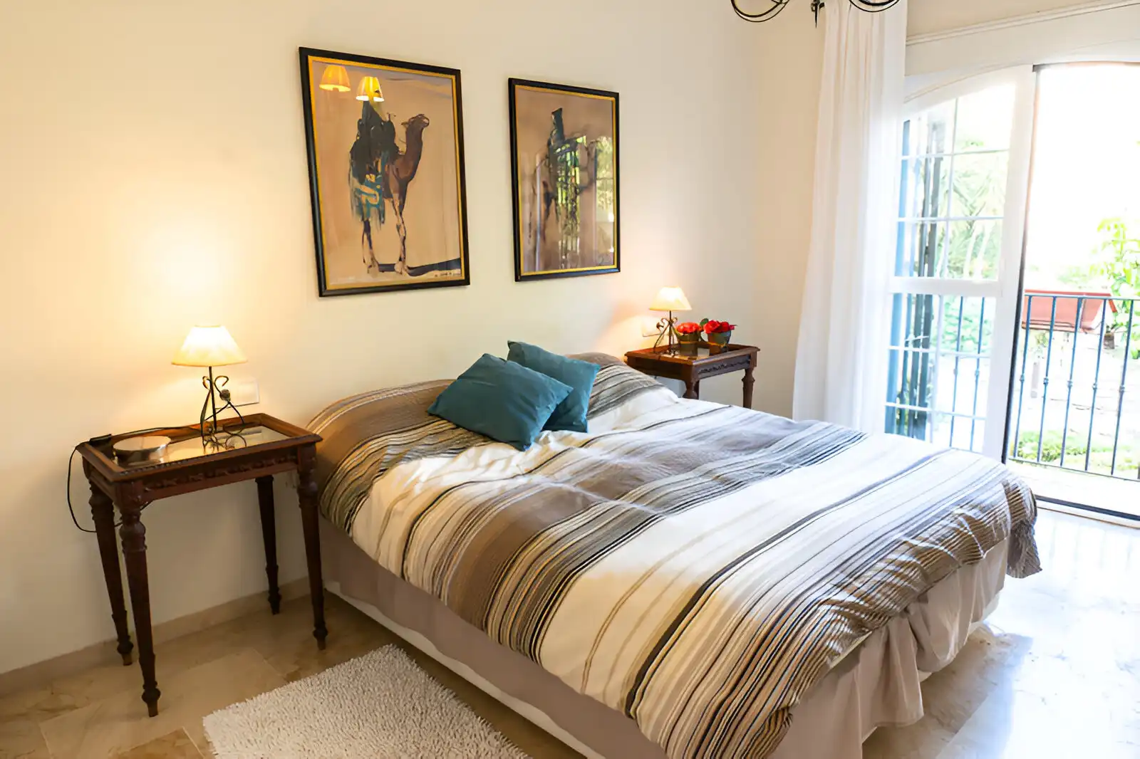 Habitación de Casa adosada en venta en Marbella con Aire acondicionado, Terraza y Piscina