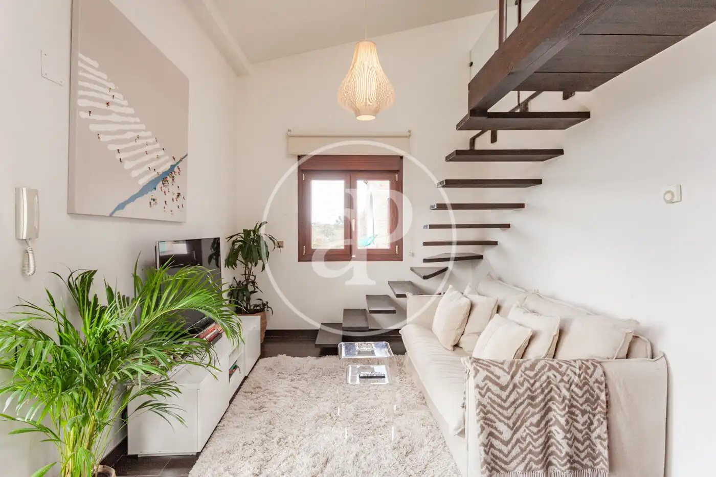 Sala d'estar de Casa o xalet en venda en Ciudalcampo amb Aire condicionat, Calefacció i Jardí privat
