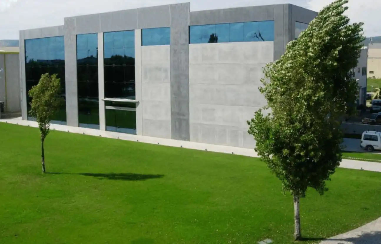 Nave industrial con ascensore in vendita a Carrer de Tarragona