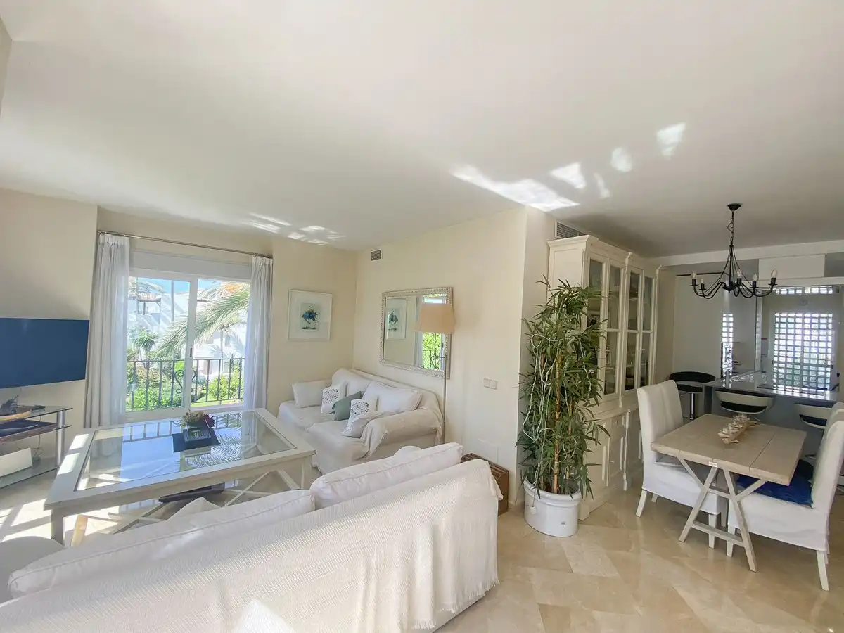 Apartamento con piscina en venta en Calle Trajano, imagen 18