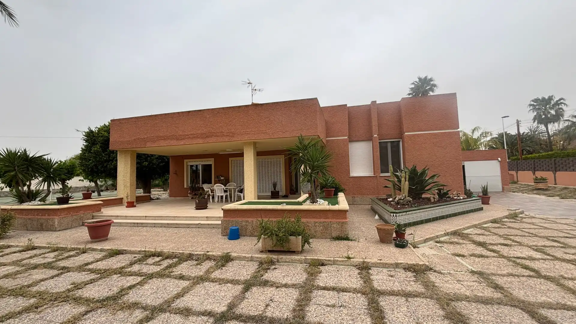 Jardí de Casa o xalet en venda en Elche / Elx amb Jardí privat, Terrassa i Piscina