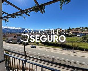 Vista exterior de Casa o xalet de lloguer en Burgohondo amb Calefacció, Terrassa i Traster