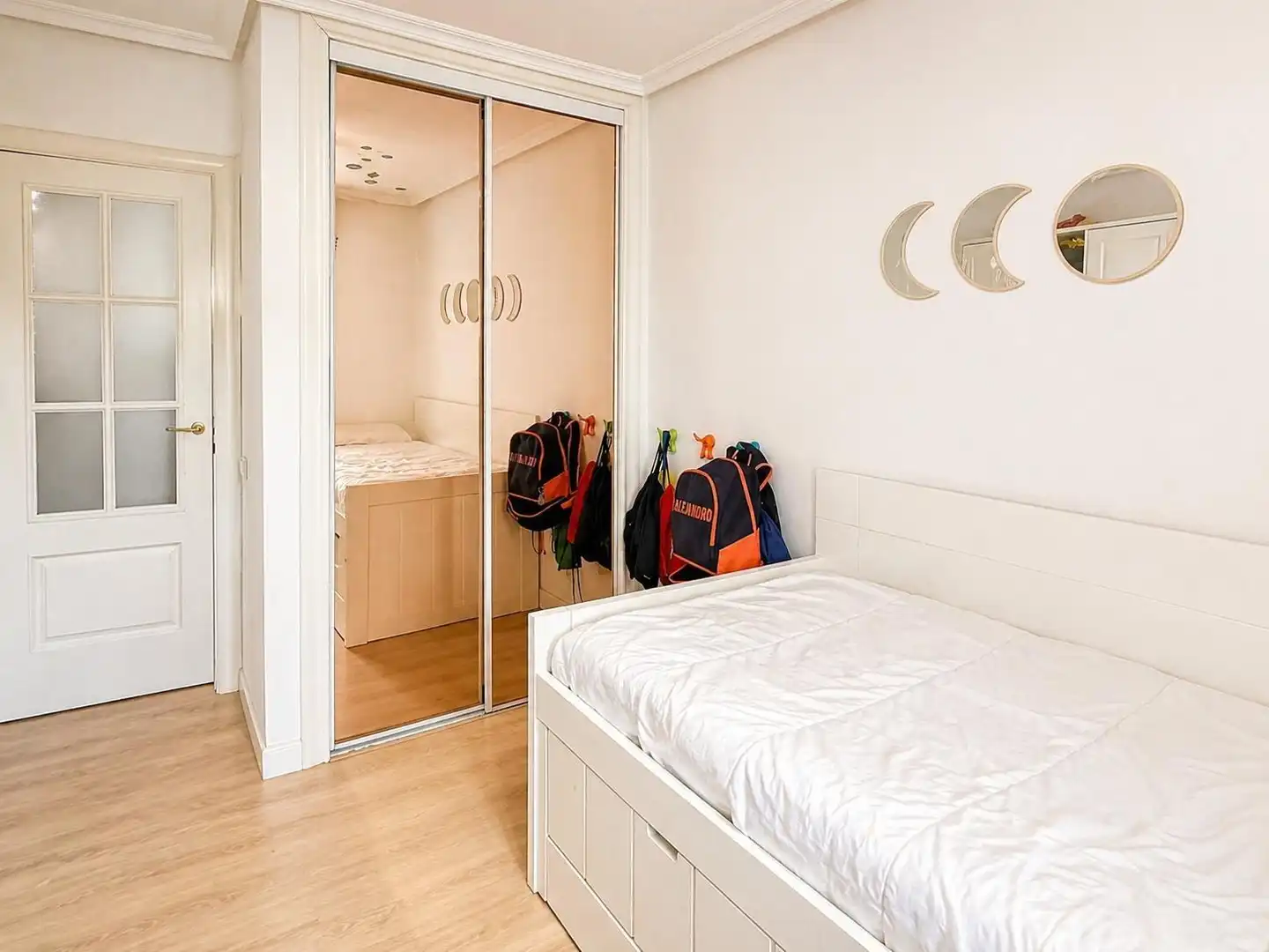 Habitación de Piso en venta en Madrid con Aire acondicionado, Calefacción y Jardín privado