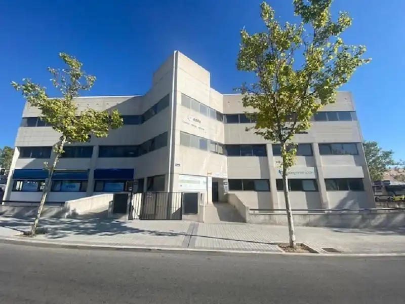 Vista exterior de Oficina en venta en Las Rozas de Madrid