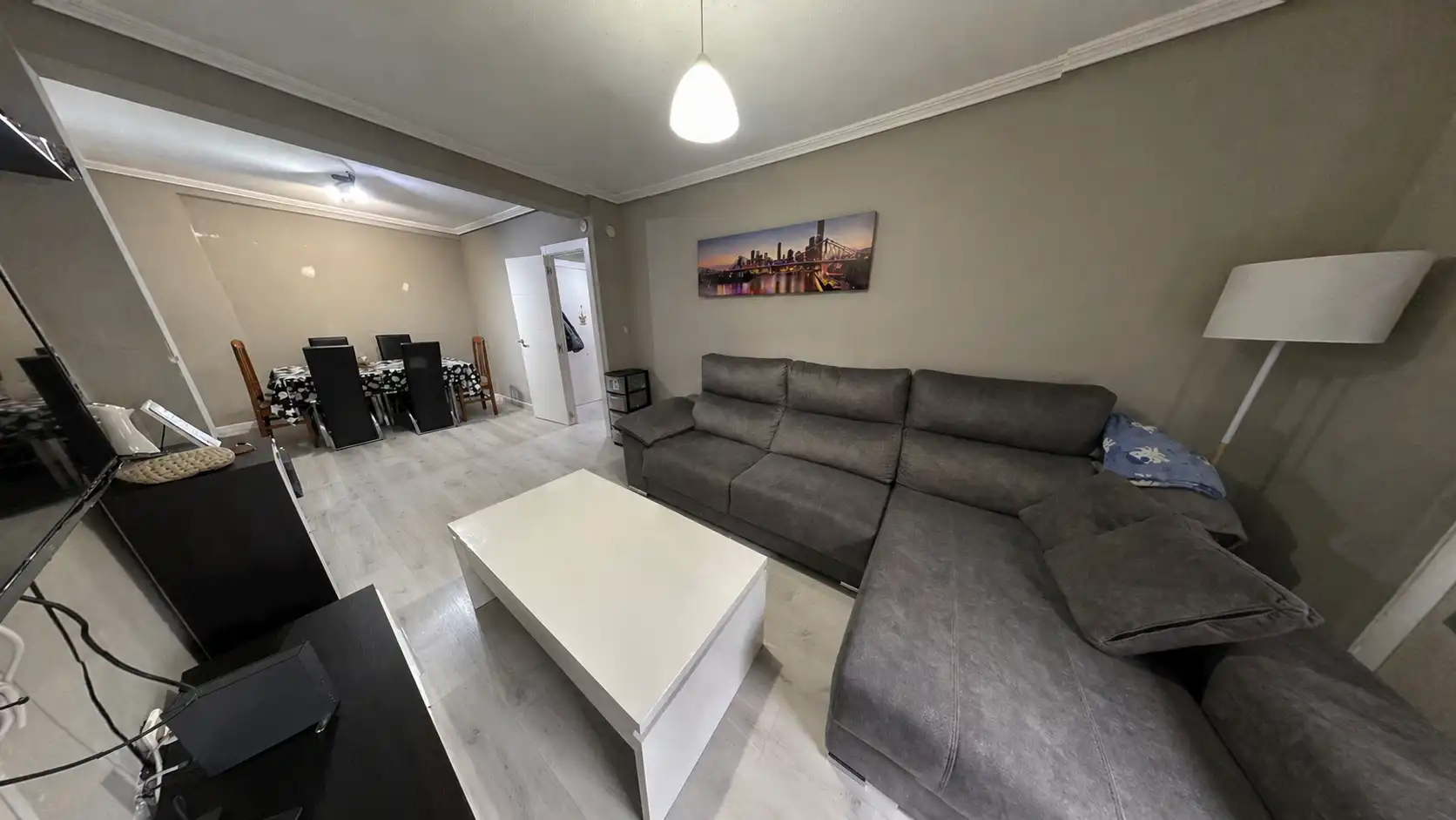 Sala d'estar de Pis en venda en Alicante / Alacant amb Aire condicionat, Parquet i Moblat