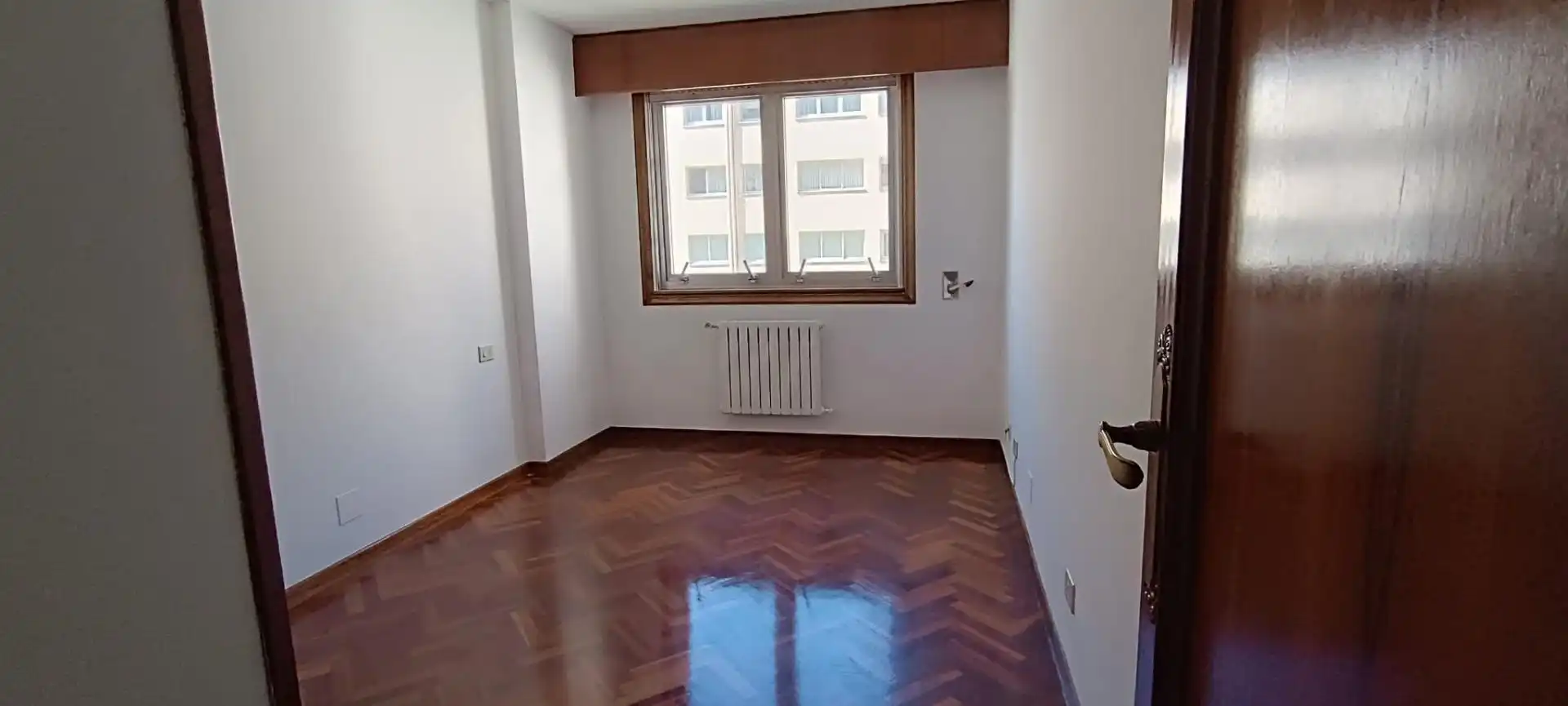Habitación de Piso de alquiler en A Coruña Capital  con Calefacción y Parquet