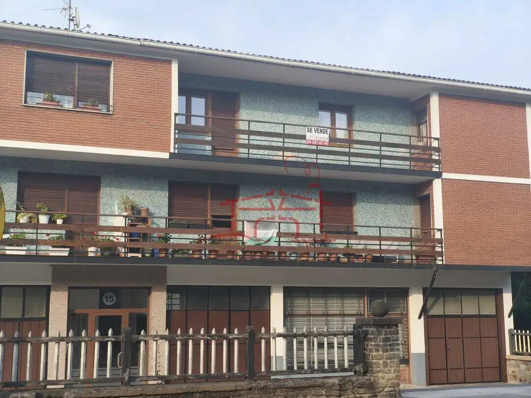 Vista exterior de Piso en venta en Abadiño  con Calefacción y Terraza