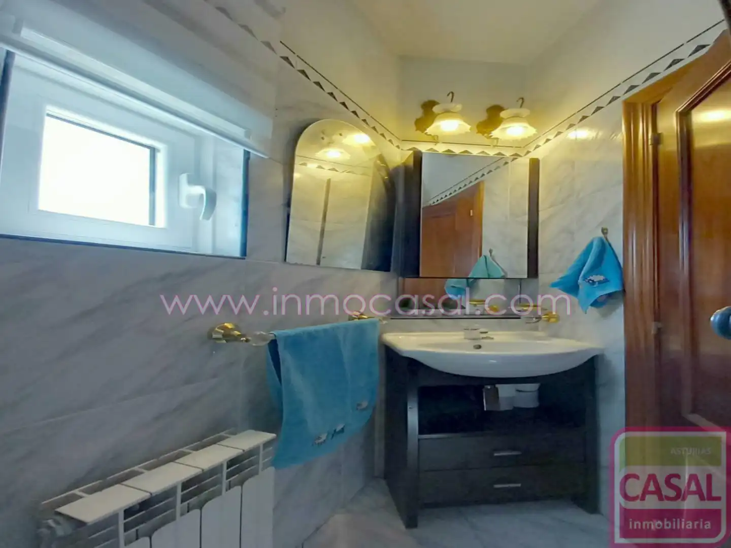 Bathroom of Houses for sale in Oviedo   with Heating and Storage room