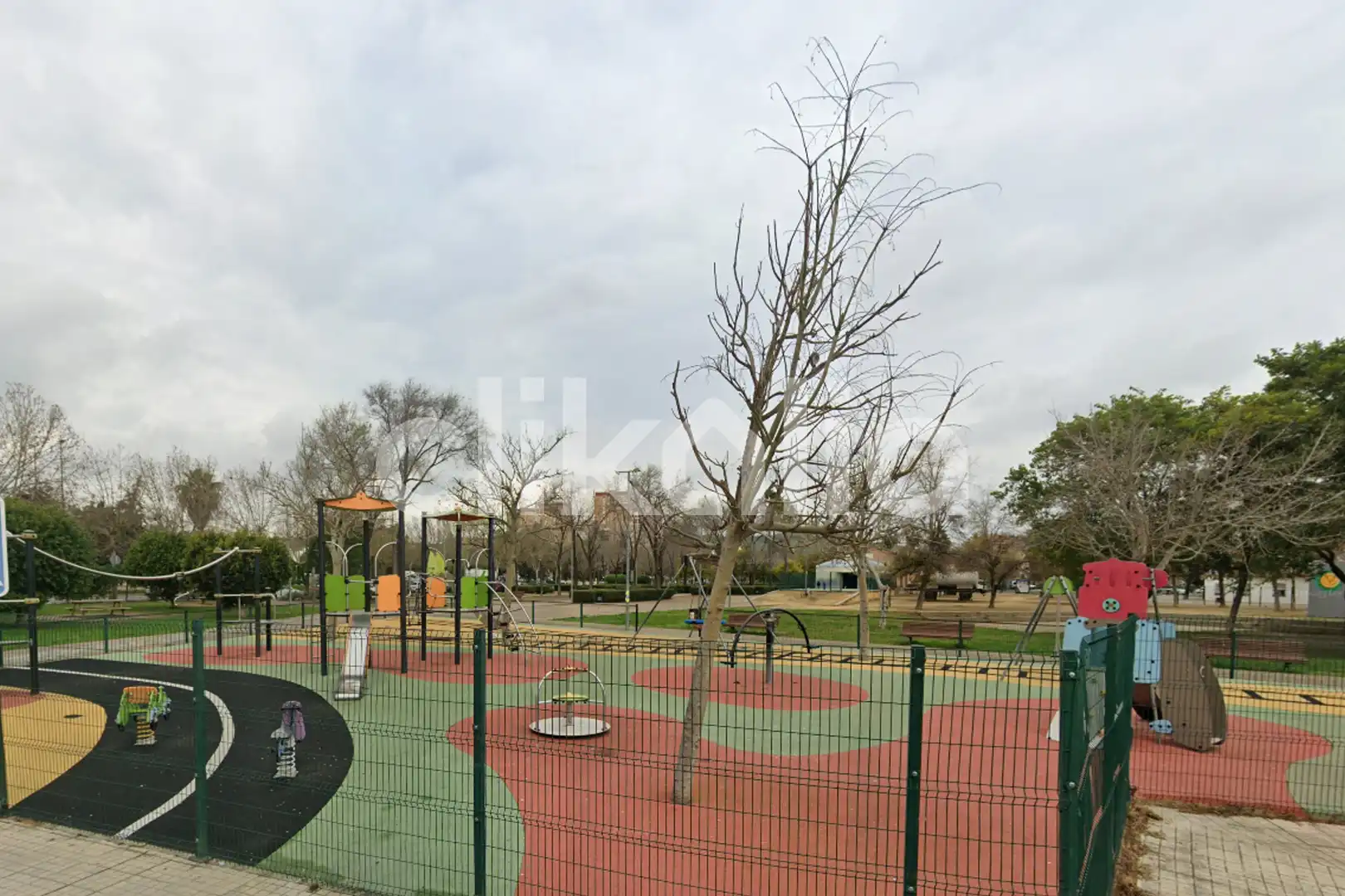 Vista exterior de Pis en venda en Camas amb Calefacció, Terrassa i Traster