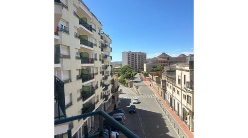 Foto 2 de Pis en venda a Avenida Catalunya, Cervera, Lleida
