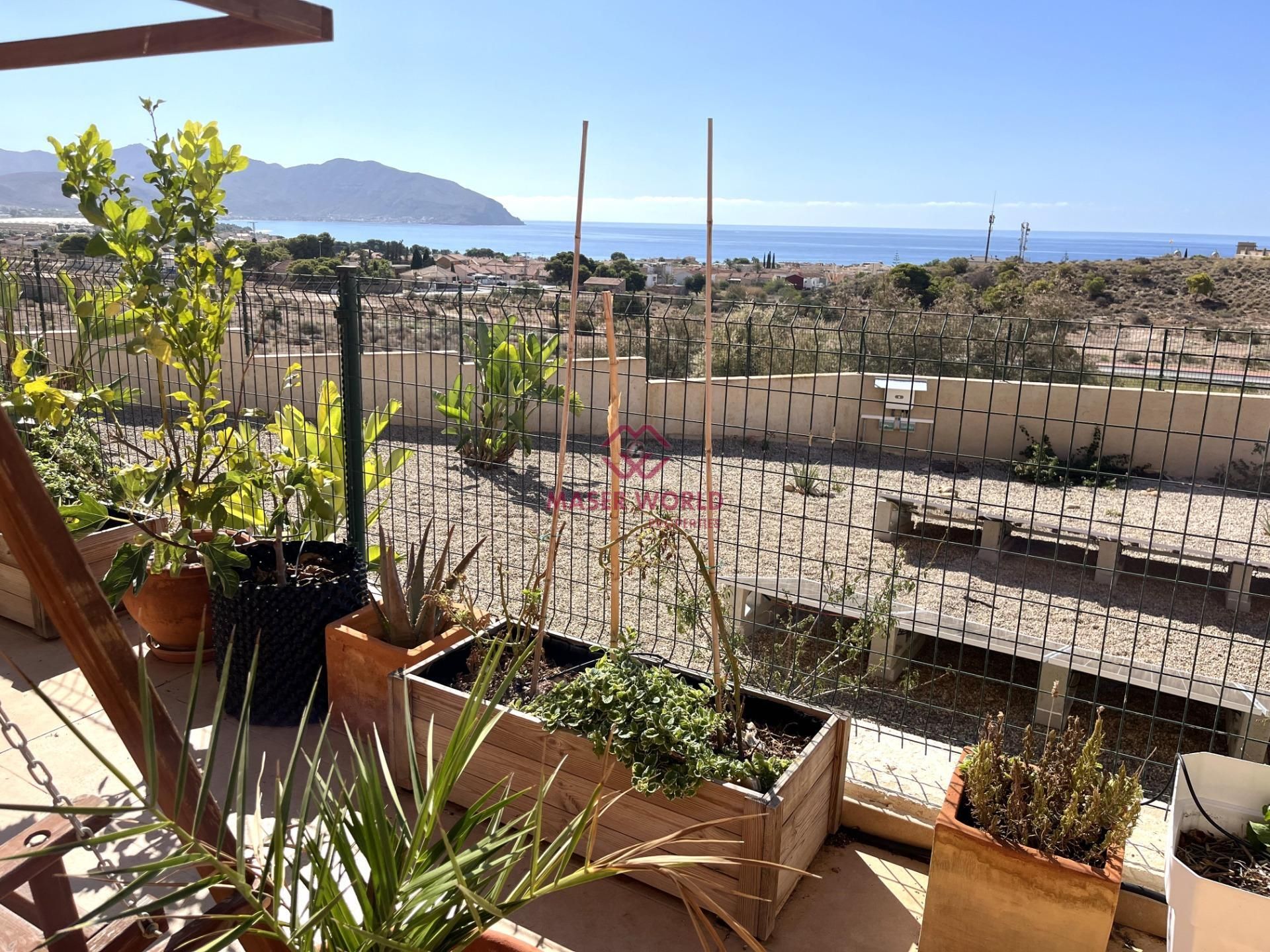 Vista exterior de Apartament en venda en Cartagena amb Aire condicionat, Jardí privat i Terrassa