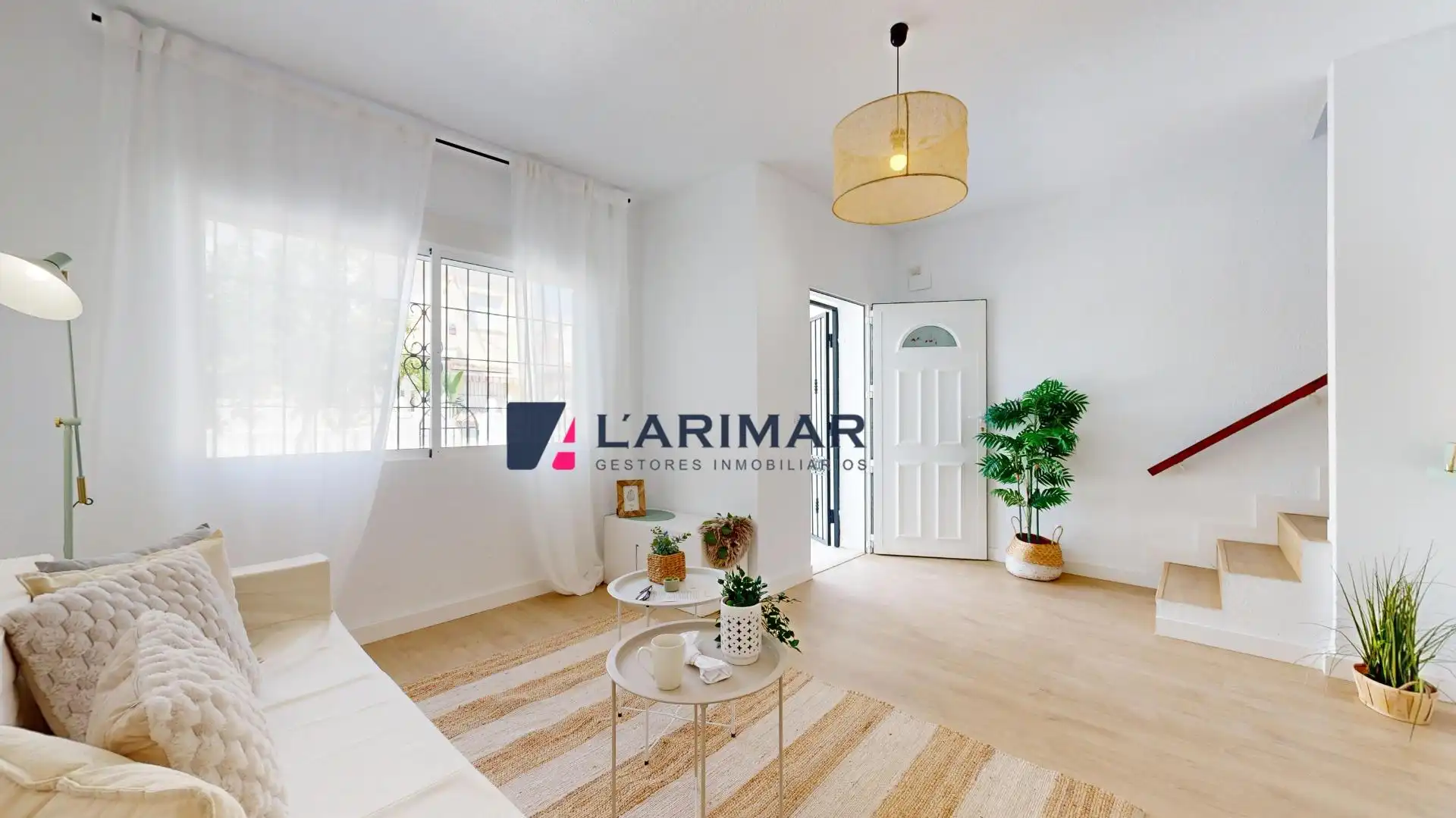Sala de estar de Casa adosada en venta en Orihuela con Jardín privado, Terraza y Piscina comunitaria
