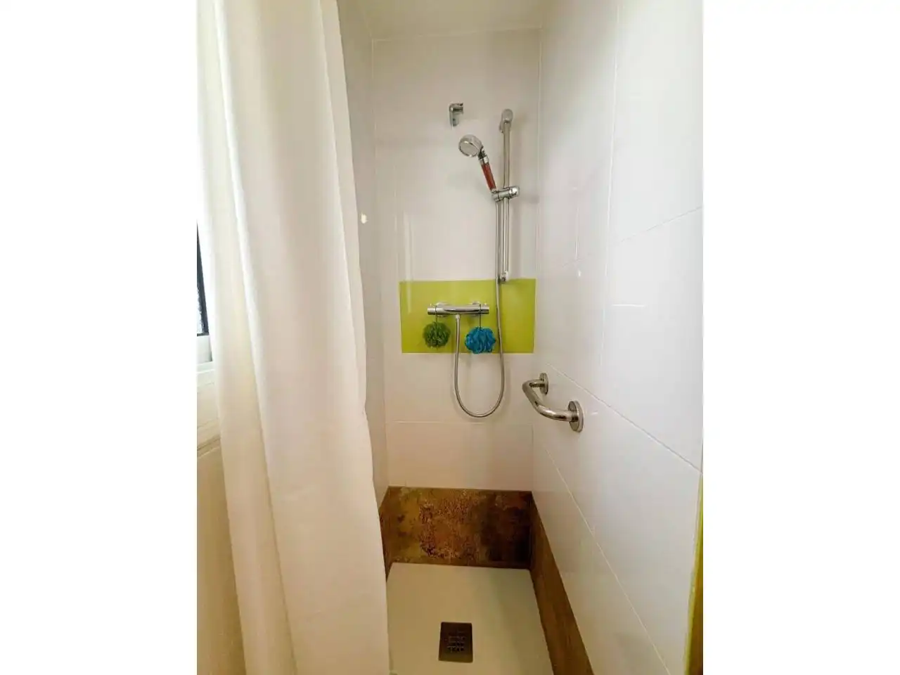 Baño de Piso en venta en Cerdanyola del Vallès con Aire acondicionado, Calefacción y Parquet