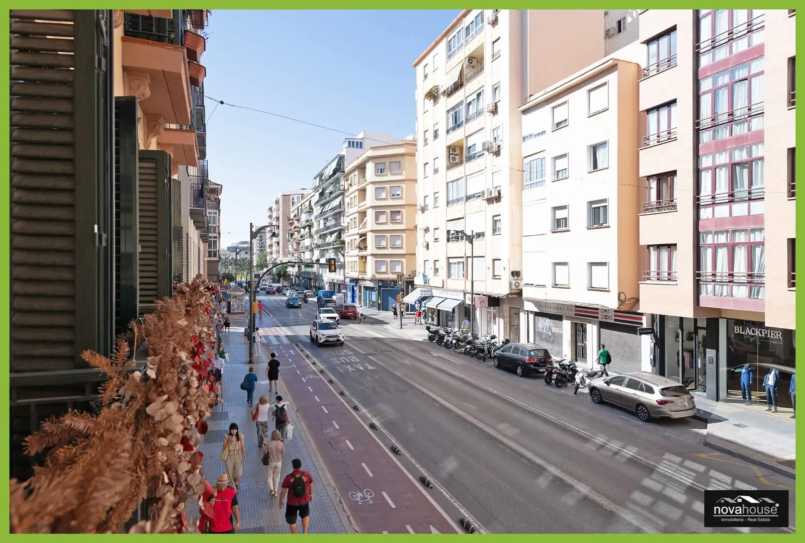Pis amb terrassa en venda a Calle Calle Enrique Scholtz