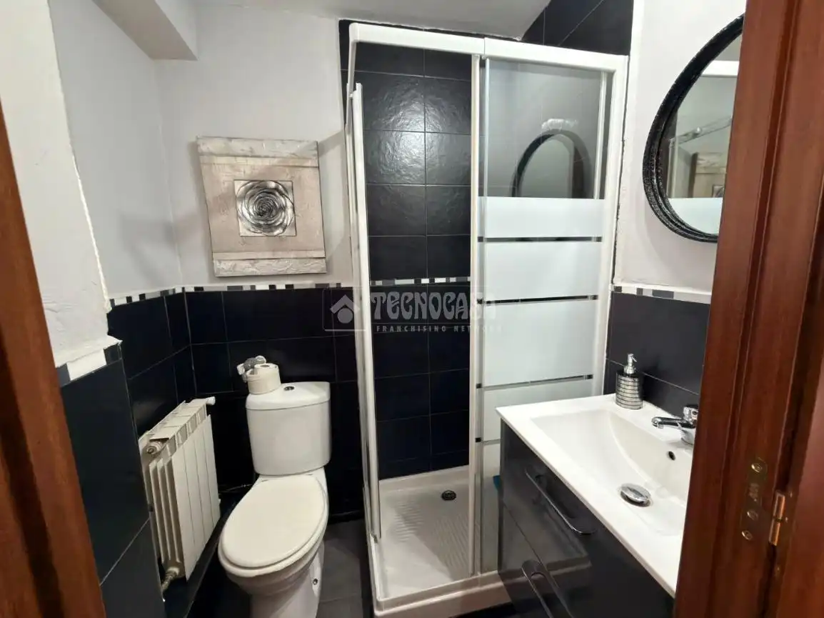 Baño de Piso en venta en Alcalá de Henares con Calefacción y Terraza