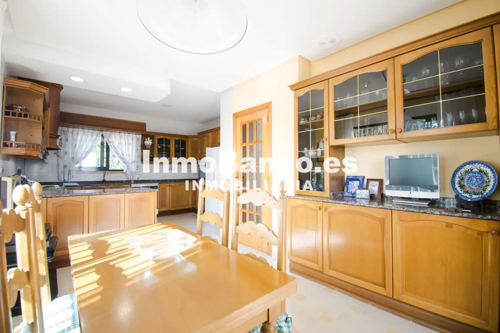 Cocina de Casa o chalet en venta en Chiva con Aire acondicionado, Calefacción y Jardín privado