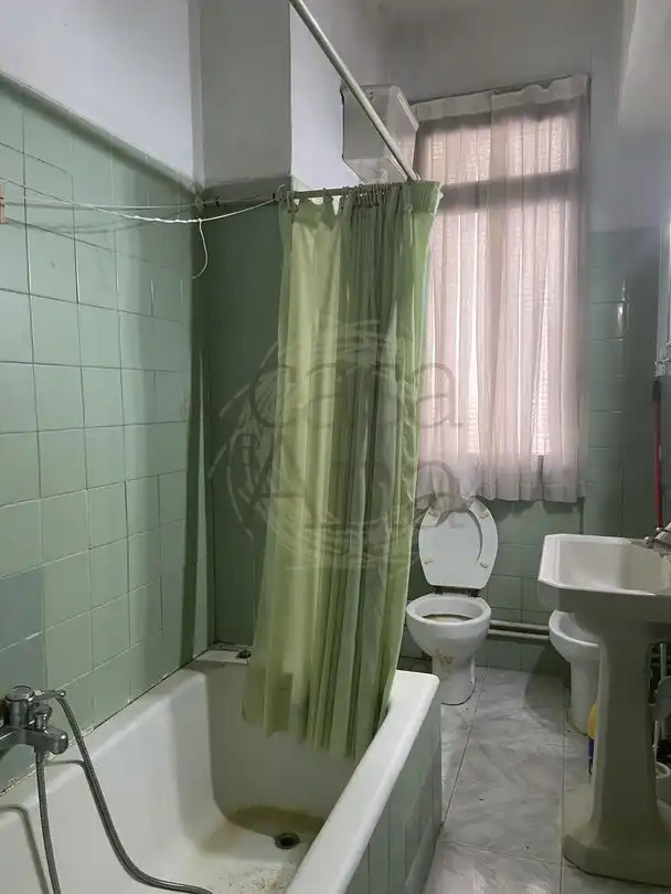Bathroom of Flat for sale in Indautxu