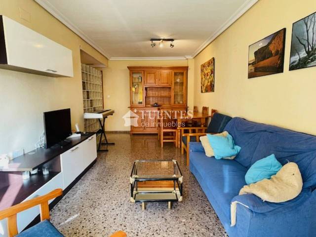 Piso en Alquiler en Avenida jijona en Carolinas Bajas