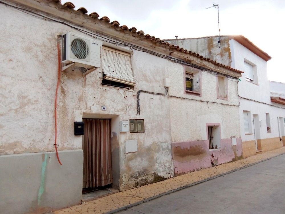 Vista exterior de Casa adosada en venda en Agón