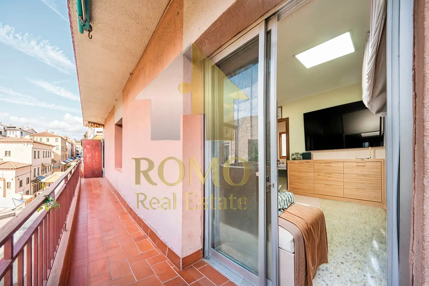 Vista exterior de Piso en venta en Santa Perpètua de Mogoda con Aire acondicionado, Calefacción y Balcón