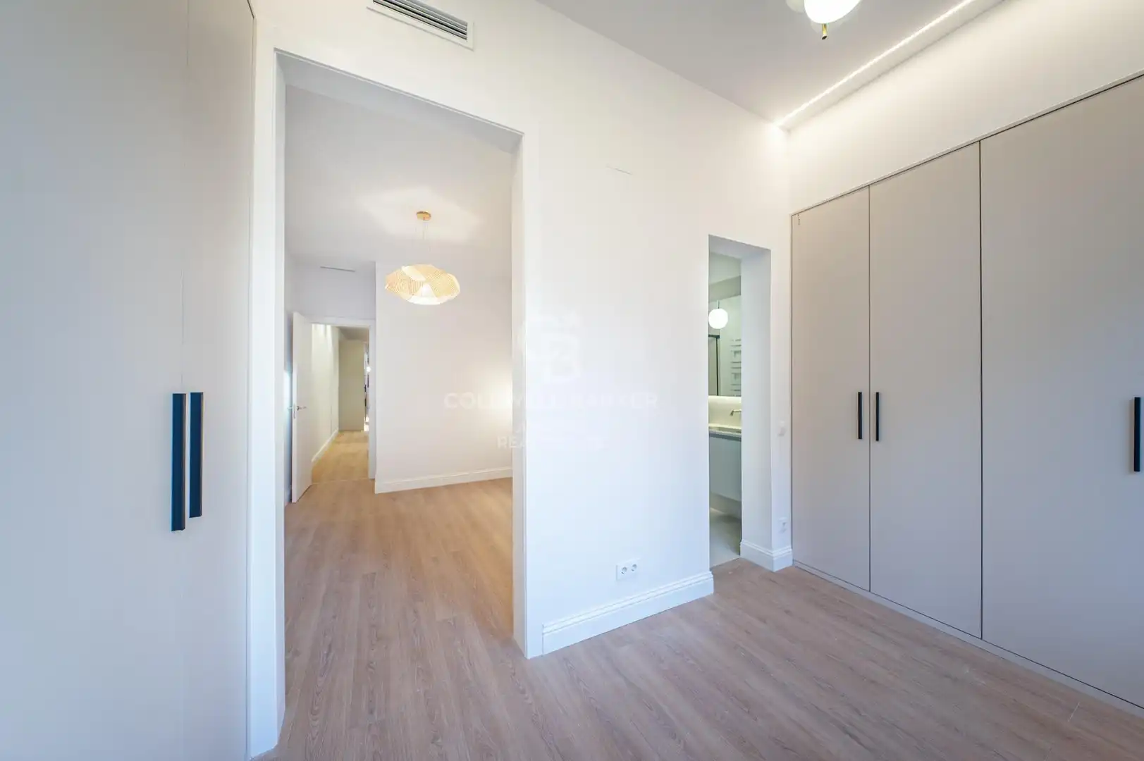 Piso en venta en Barcelona con Aire acondicionado, Calefacción y Balcón