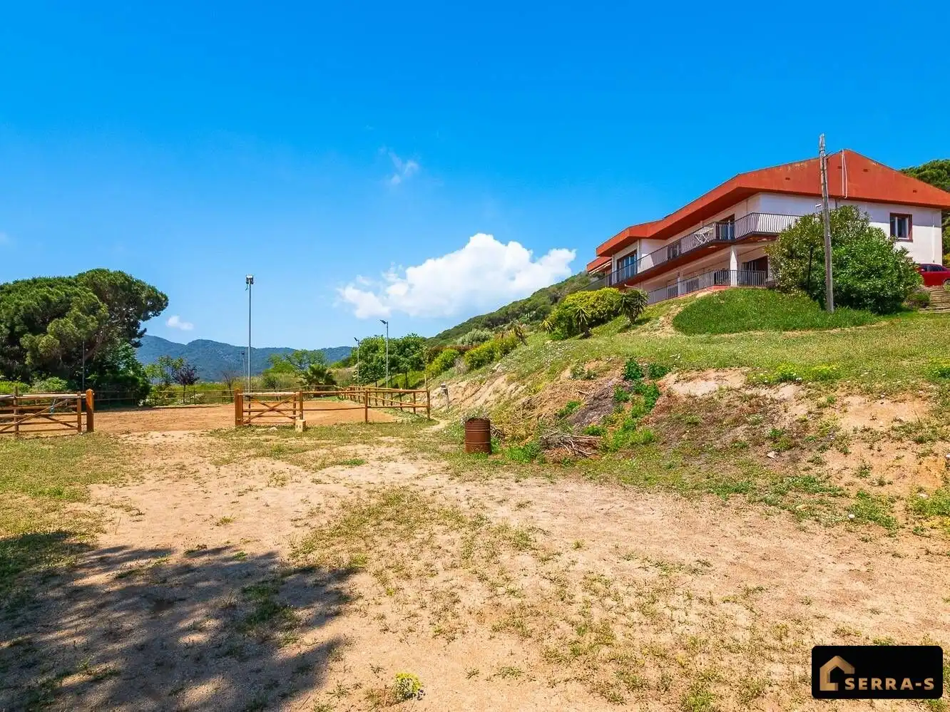 Casa rústica amb terrassa en venda a Nucli Urbà, imagen 57