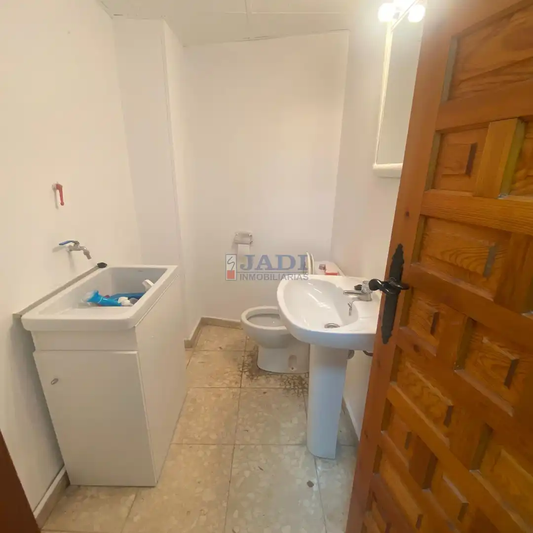 Local comercial de lloguer a Valdepeñas, imagen 9