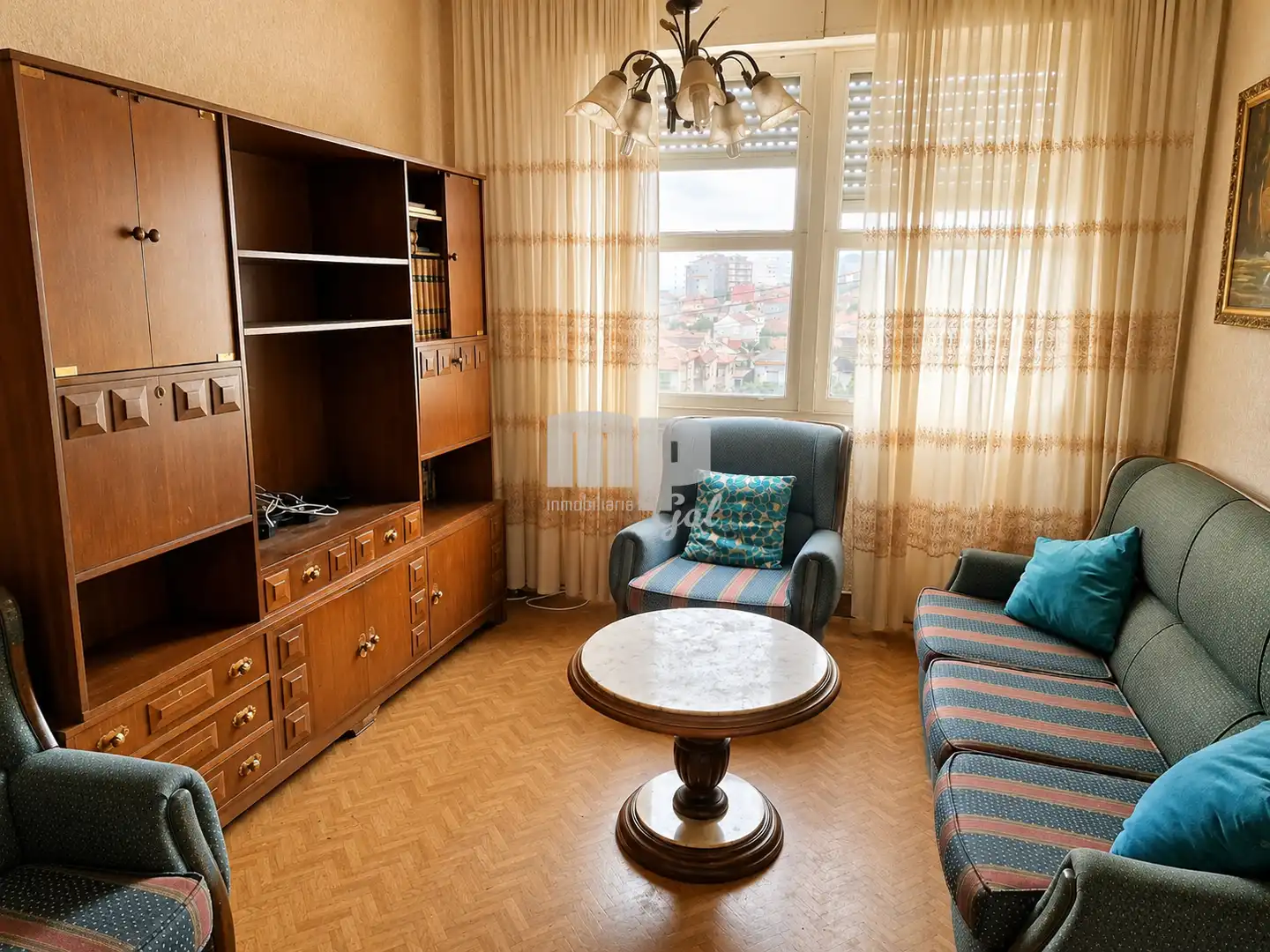 Sala de estar de Edificio en venta en Vigo 