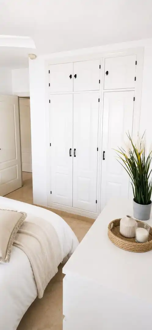 Bedroom of Apartments for rent in Sotogrande  with Air Conditioner, Terrace and Community pool