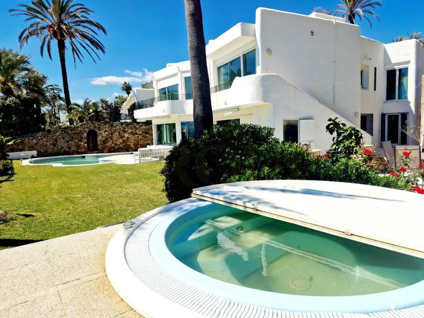 Piscina de Casa o xalet de lloguer en Marbella amb Aire condicionat, Jardí privat i Terrassa