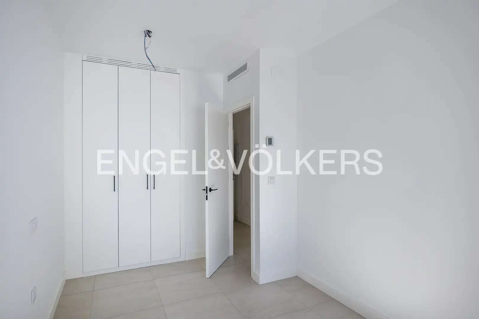 Piso en venta en Sevilla con Aire acondicionado, Calefacción y Piscina