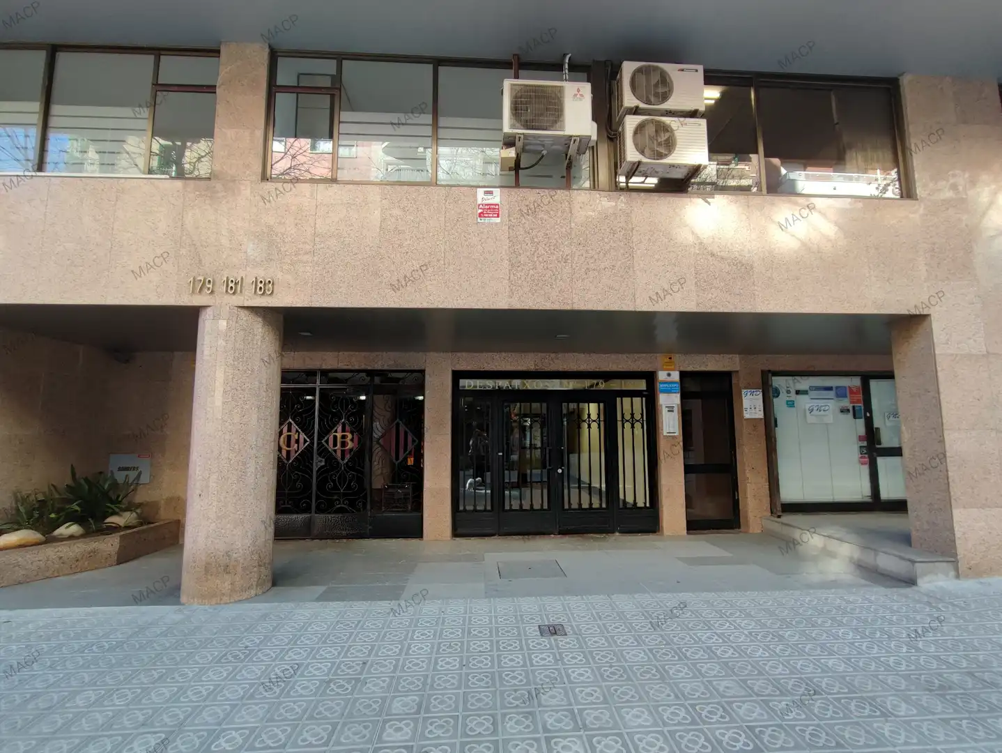 Bureau avec ascenseur à vendre à Carrer del Comte Borrell, imagen 2